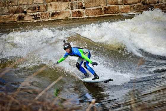 Bobr River: surfing in Poland's static wave | Photo: Pawel Oska