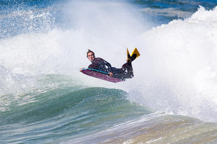 Bodyboards: the less rocker, the faster you'll ride | Photo: APB