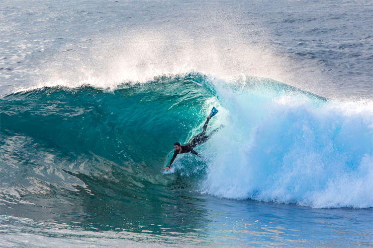 Bodysurfing: an early Hawaiian wave-riding activity | Photo: Ian McDonald/Creative Commons