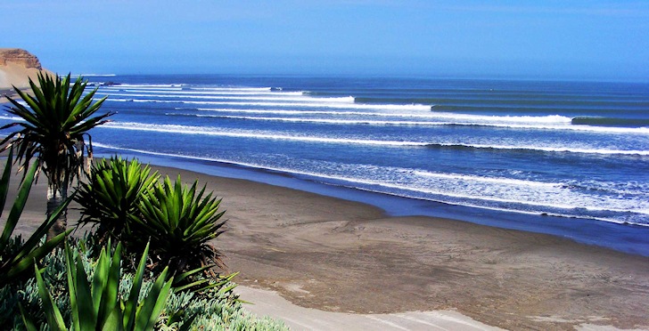 Chicama: the world's longest left-hander | Photo SurfingChicama.com