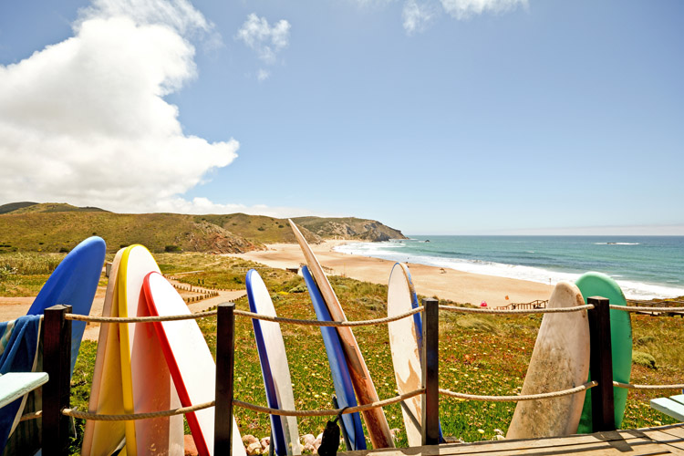 Surf camps: location is almost everything | Photo: Shutterstock