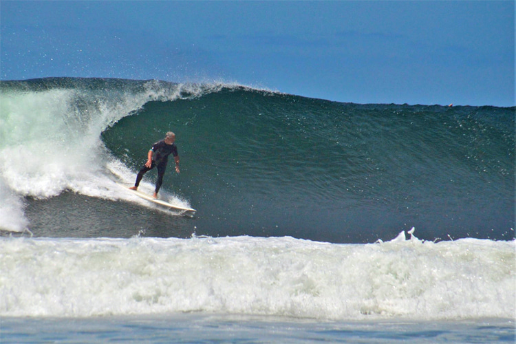 CK Littlewood: backside surfing at a secret spot | Photo: Littlewood Archive