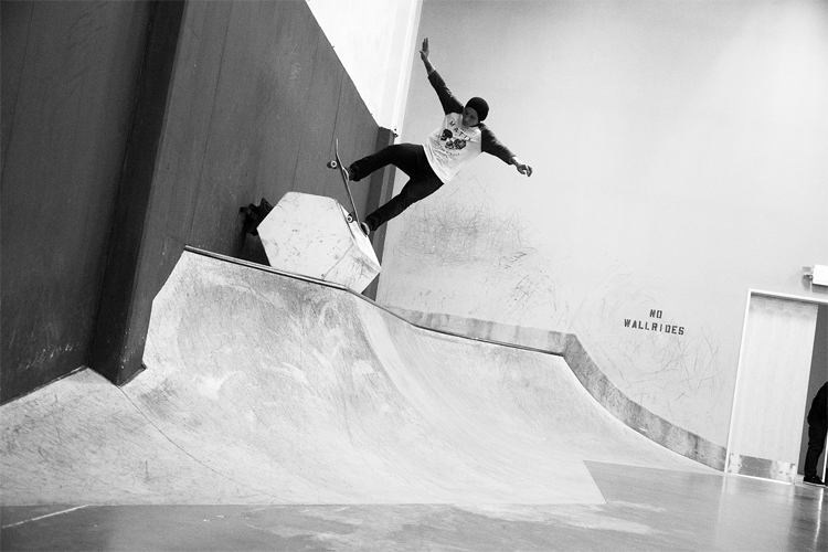 Daewon Song: making skateboarding smooth since the 1980s | Photo: Song Archive