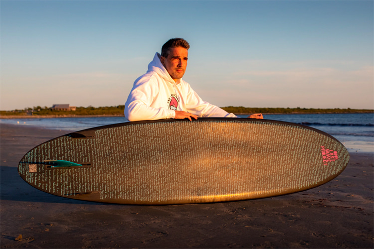 Dan Fischer: the founder of the One Last Wave Project lost his father to pancreatic cancer | Photo: OLWP
