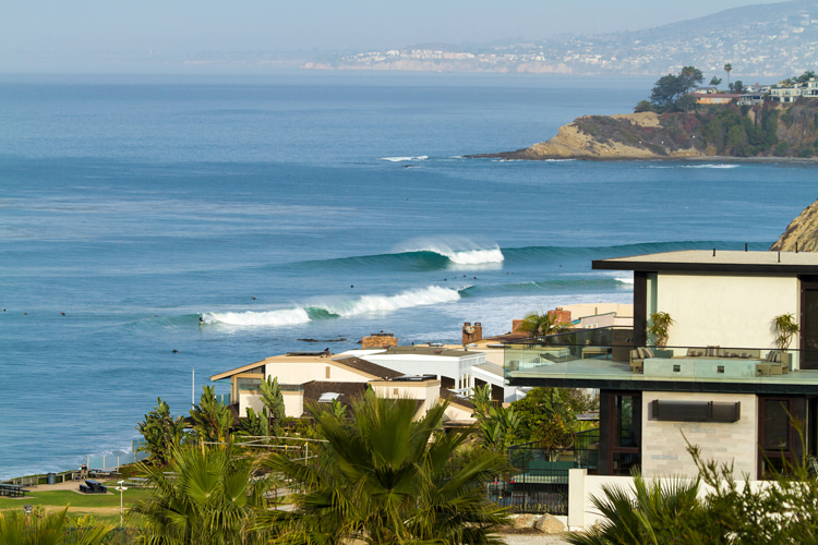 Dana Point: there's hardly a surf spot in California without a beach surf cam overlooking the waves | Photo: Shutterstock