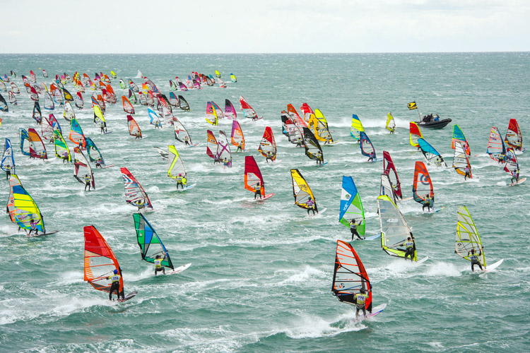 2018 Défi Wind: 1,200 windsurfers speeding up in Gruissan | Photo: Défi Wind