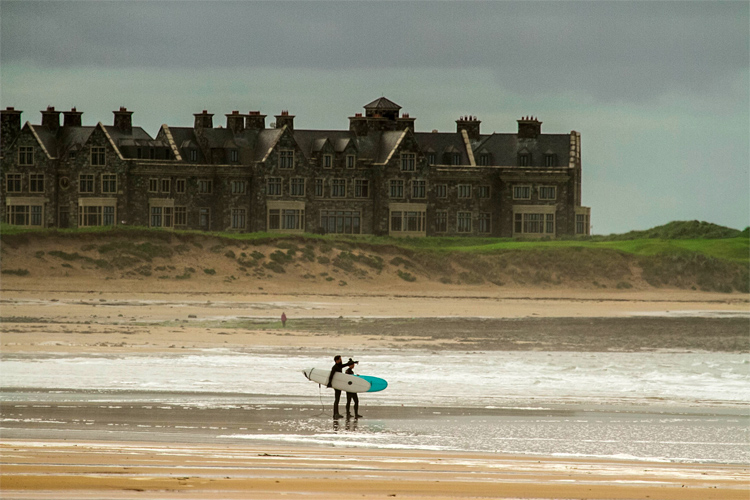 Doughmore Beach: surfers defeated Donald Trump's seawall project | Photo: Save the Waves