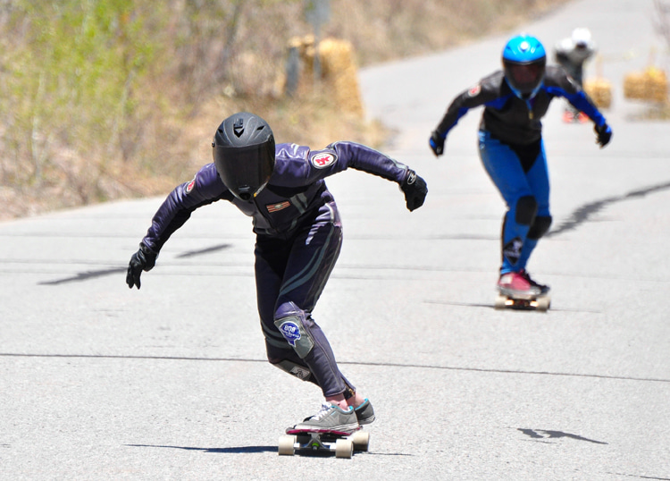 Speed: downhill skaters know how little fine-tuning can have a massive impact on their rides | Photo: Lamsa/Creative Commons