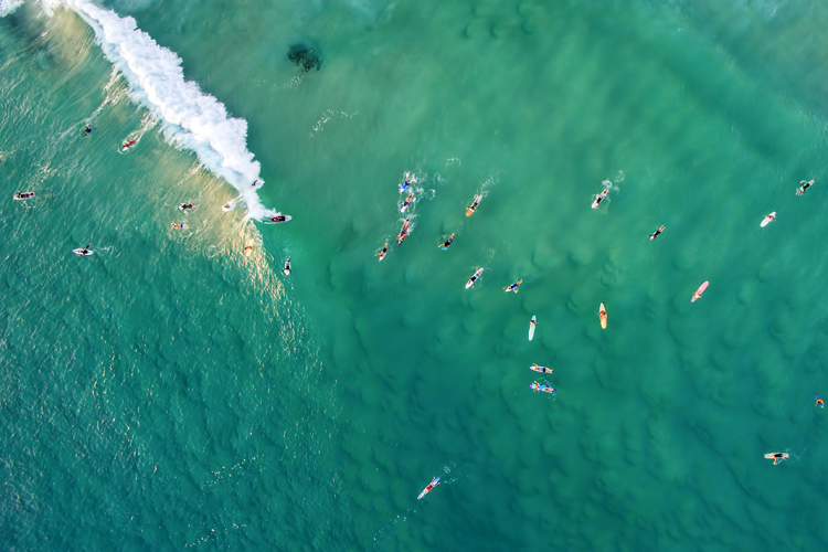 Lineup: a drone allows you to film breathtaking aerial shots from the surf zone | Photo: Shutterstock