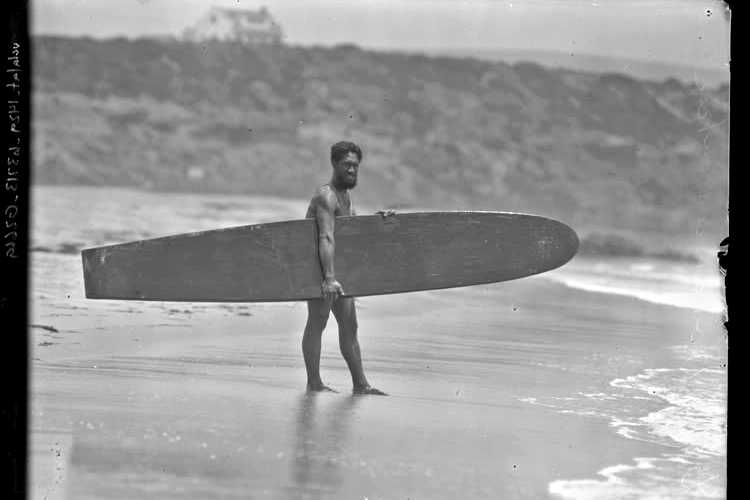 Duke Kahanamoku: ambassador of aloha, waterman, and father of modern surfing | Photo: Photographer Unknown