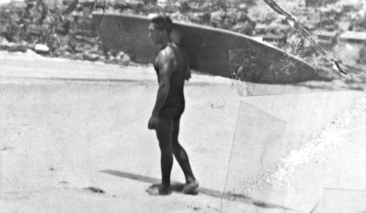 Duke Kahanamoku, 1915: taking his 8'6''surfboard to the empty line-up at Freshwater Beach, Sydney