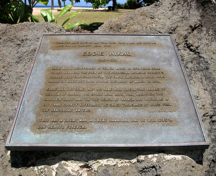 Eddie Aikau Memorial: The plaque installed at Waimea Bay Beach Park |  Photo: Gros Stock