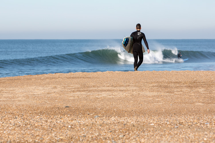 Surf exploration: plan your surf trip beforehand | Photo: Shutterstock