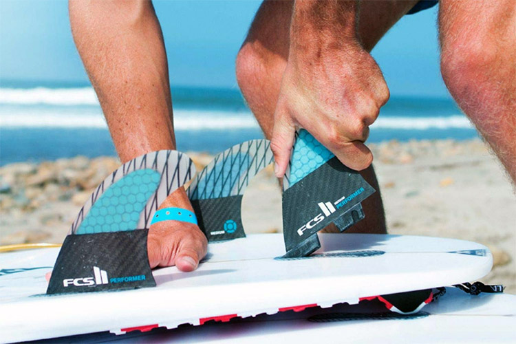 FCS II: learn how to quickly install and remove your fins | Photo: FCS