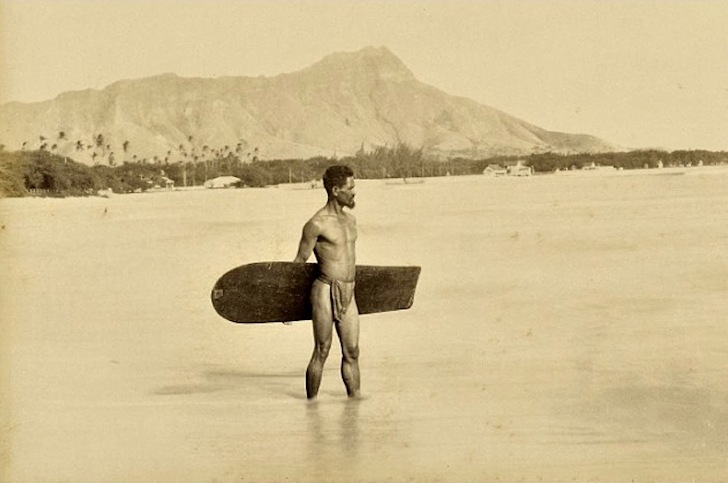 Hawaii, 1890: the first surf dude is deciding whether he is going left or right