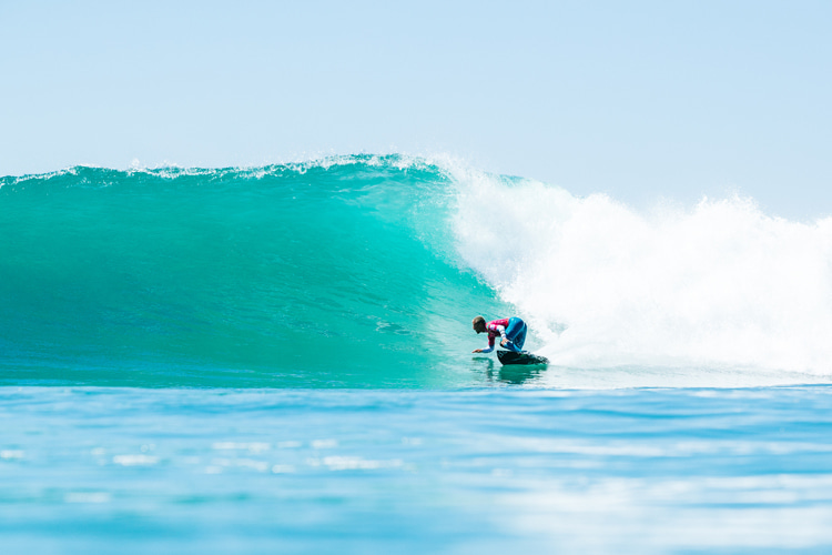 Flow: the ability to connect maneuvers and sections of a wave smoothly | Photo: WSL