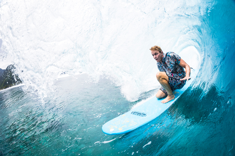 Foam surfboards: cheap, durable, resistant and highly buoyant | Photo: Red Bull