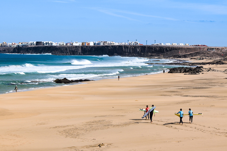 Fuerteventura: a surfing paradise in the Canary Islands