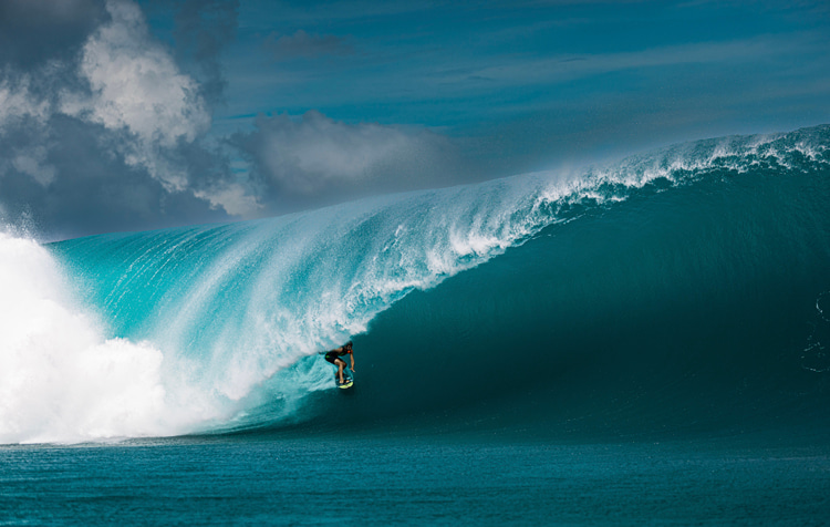 Teahupoo, Tahiti: one of the heaviest barreling waves on the planet | Photo: Gaëtan Charlin