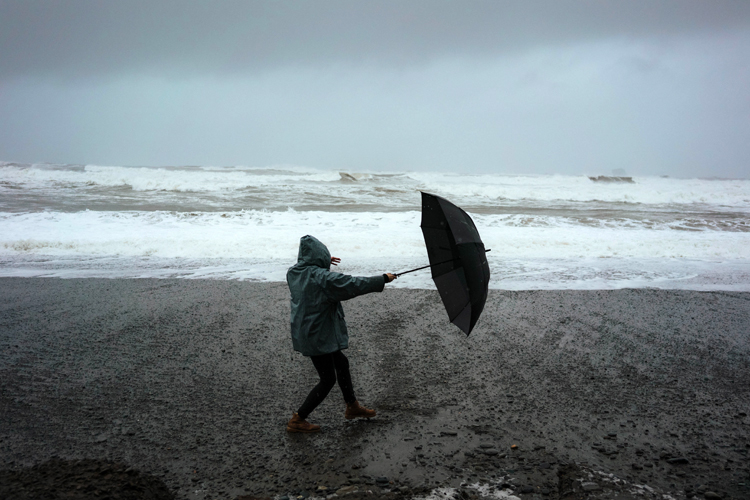 Gale winds: they occur near the coastline when high-pressure and very low-pressure systems are close to each other, and the local topography is favorable | Photo: Hasanbekava/Creative Commons