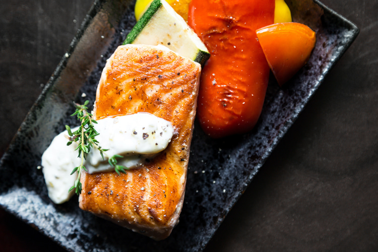 Grilled salmon: a good source of healthy unsaturated fats | Photo: Malidate Van/Creative Commons