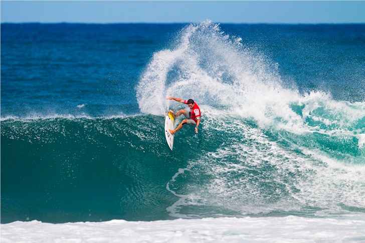 Haleiwa: hollow rights and powerful closeouts | Photo: ASP/Cestari