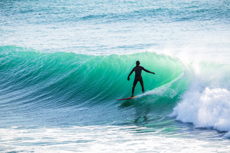 Waves: a Hawaiian surfer would call this a three-foot wave | Photo: Shutterstock