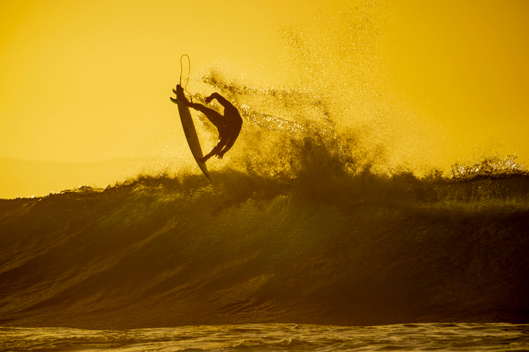 Advanced surfing: training in high-performance waves unlocks quick progress and evolution | Photo: Red Bull