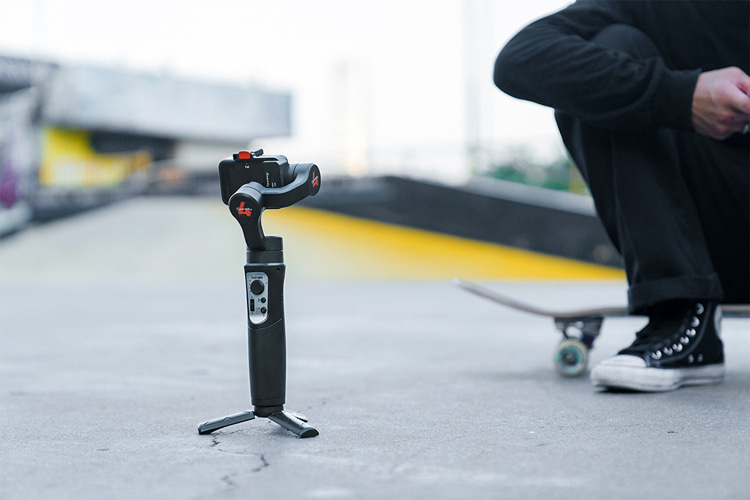 iSteady Pro4: one of the best skateboarding action camera gimbals in the market | Photo: Hohem