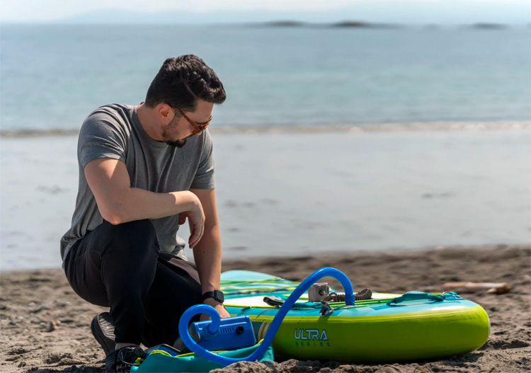 iRocker All Around 10': inflating the SUP at 12 PSI only takes around ten minutes | Photo: iRocker