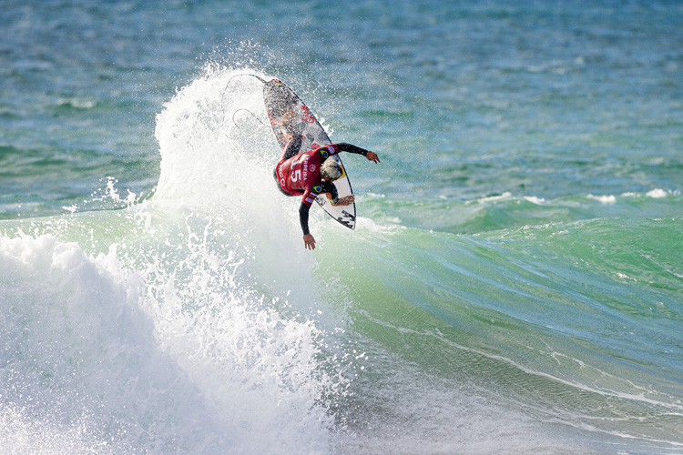 Italo Ferreira: he is close to winning his first world surfing title | Photo: Masurel/WSL
