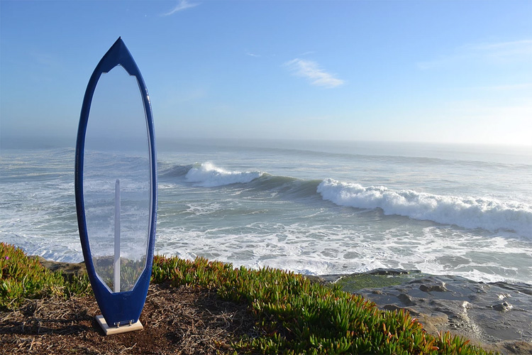 The Jesus Board: the surfboard for walking on water | Photo: Jesus Board