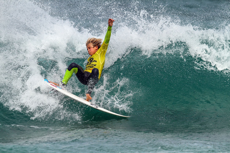 Josh Stanton: a power surfer | Photo: Woolacott