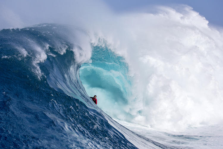 Kai Lenny: always mentally and physically fit for the world's largest waves | Photo: Red Bull