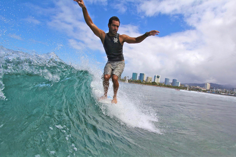 Kai Sallas: he knows Honolulu and its waves like no one else | Photo: Kenny McOmber