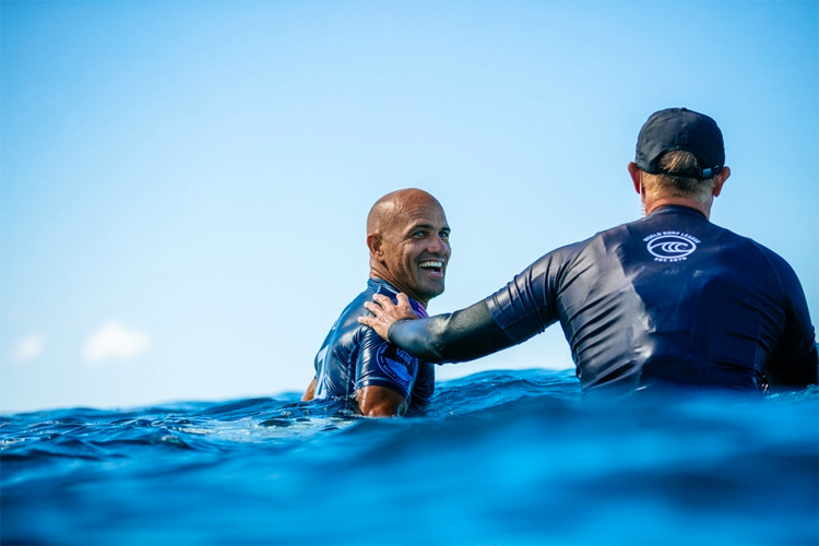 Kelly Slater: smile, you're still scoring Perfect 10-point rides at the age of 47 | Photo: Sloane/WSL