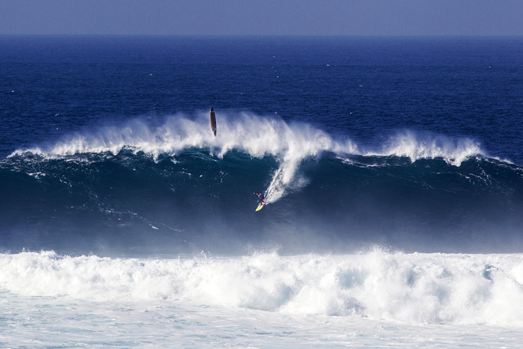 Killers: a magical and thunderous waves that breaks off the coast of Ensenada | Photo: WSL