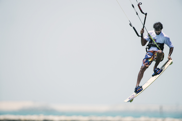 Kiteboard grabs: it is all about style and level of difficulty | Photo: Chidiac/Red Bull