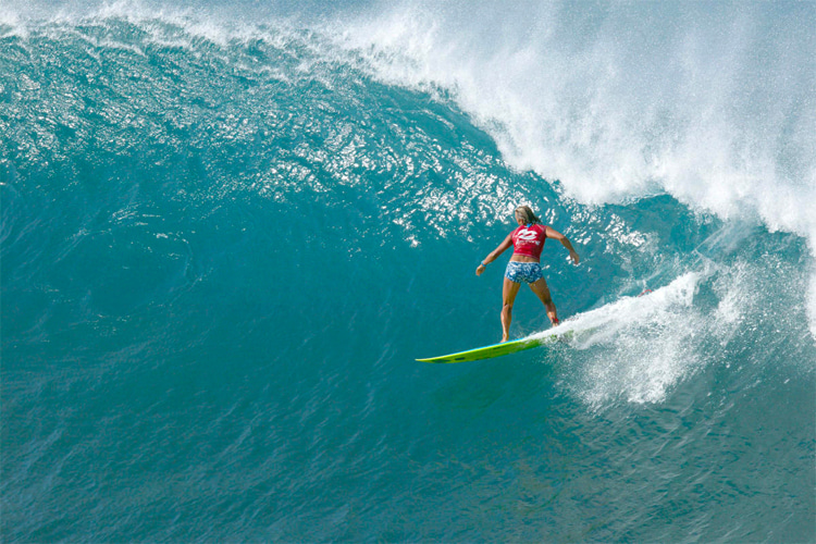 Layne Beachley: the first female surfer in history to take 50-foot waves | Photo: ASP