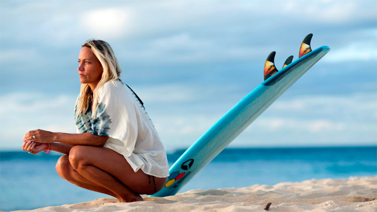 Lisa Andersen: a good-looking surfer with above average skills and talent | Photo: Roxy