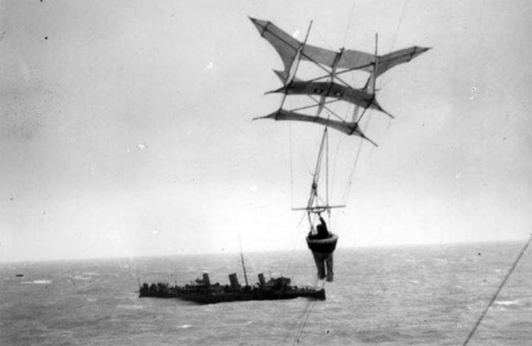 Man-lifter War Kite: designed by Samuel Franklin Cody (1867–1913)
