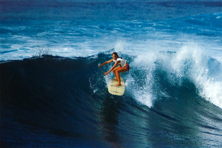 Margo Godfrey: riding a wave for the world title in 1968 | Photo: LeRoy Grannis