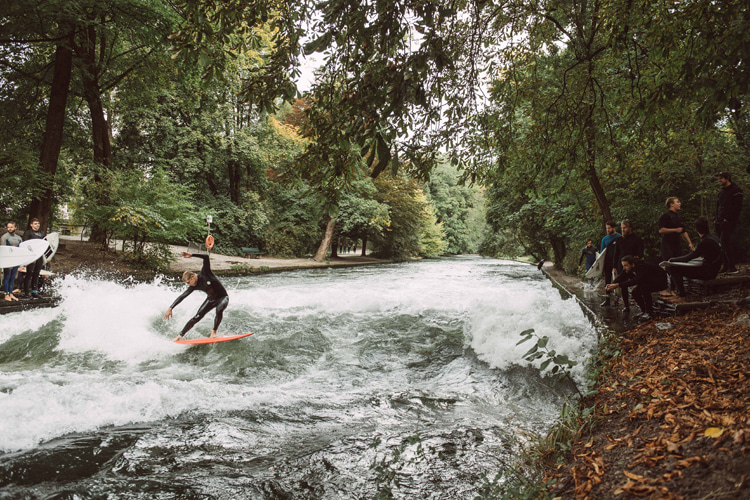 Mick Fanning: surfing the Eisbach river wave in Munich, Germany | Photo: Red Bull