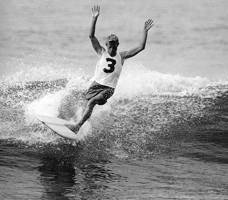 Midget Farrelly: surfing's first world champion