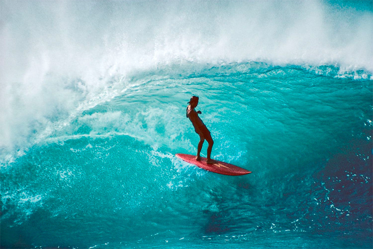 Mr. Pipeline: Gerry Lopez, master of style | Photo: Jeff Divine