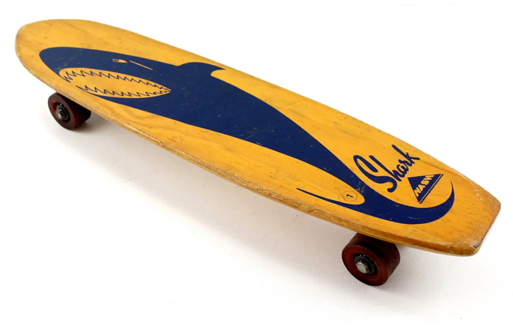 Nash Shark: a skateboard design from the late 1950s and early 1960s