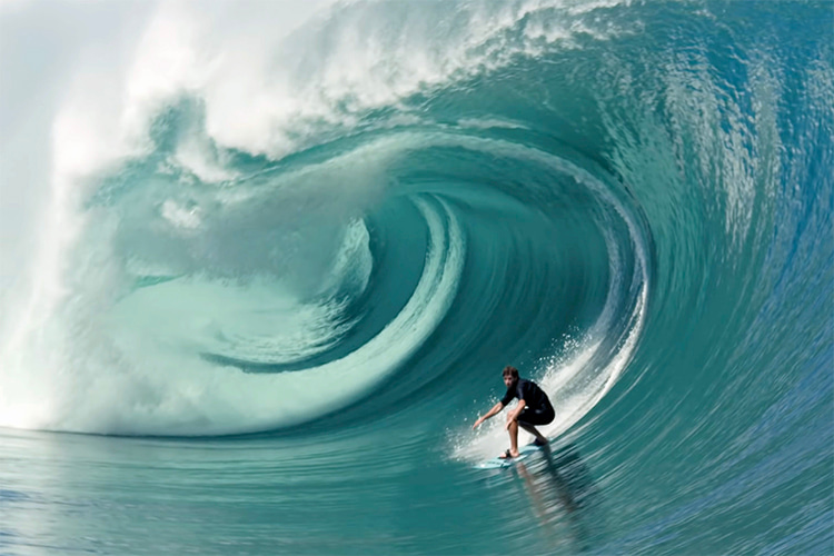 Teahupoo, August 13, 2021: one of the biggest surfing days in the history of Tahiti