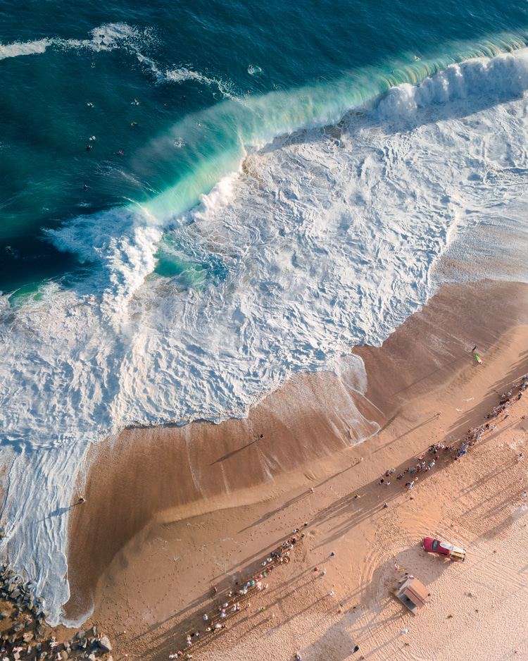Newport Beach, California: The Wedge is a powerful shorebreak | Photo: Shutterstock
