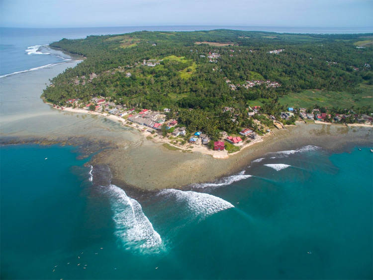 Lagundri Bay, Nias: strategically facing the Indian Ocean swells | Photo: Surfaid