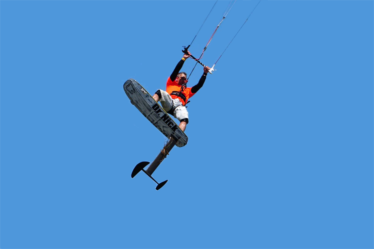Nick Levi: the doctor-kitesurfer set a new Guinness World Record | Photo: Levi Archive